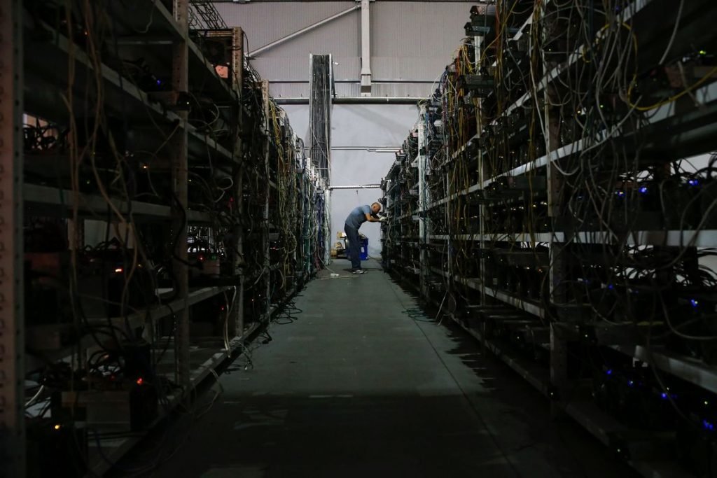 Russian Official to Challenge China’s Bitcoin Mining Supremacy