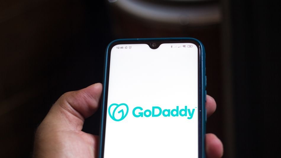 GoDaddy employees accidentally helped hackers mess with cryptocurrency sites