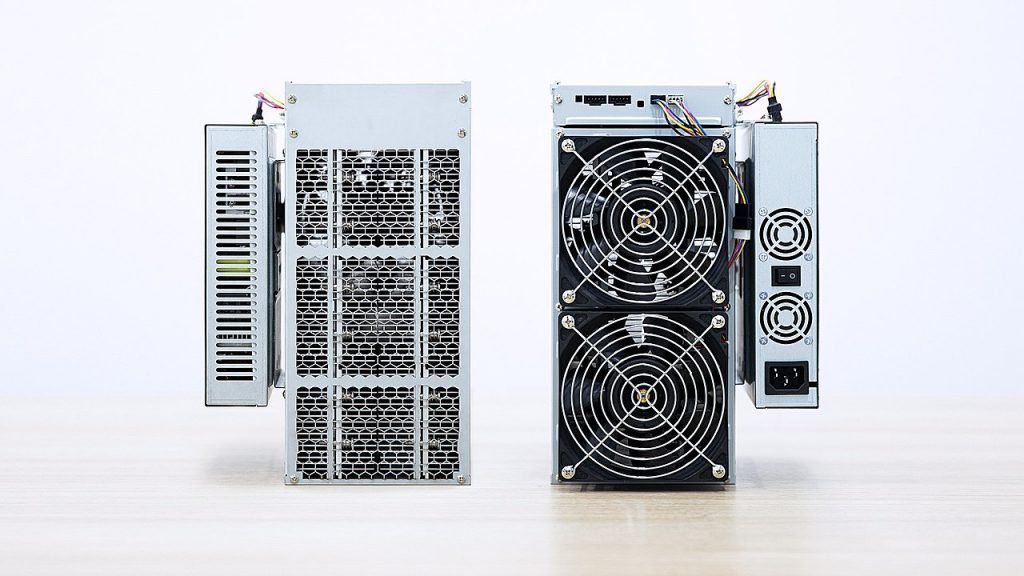 Rig maker Canaan misses Bitcoin surge, losses top $12 million