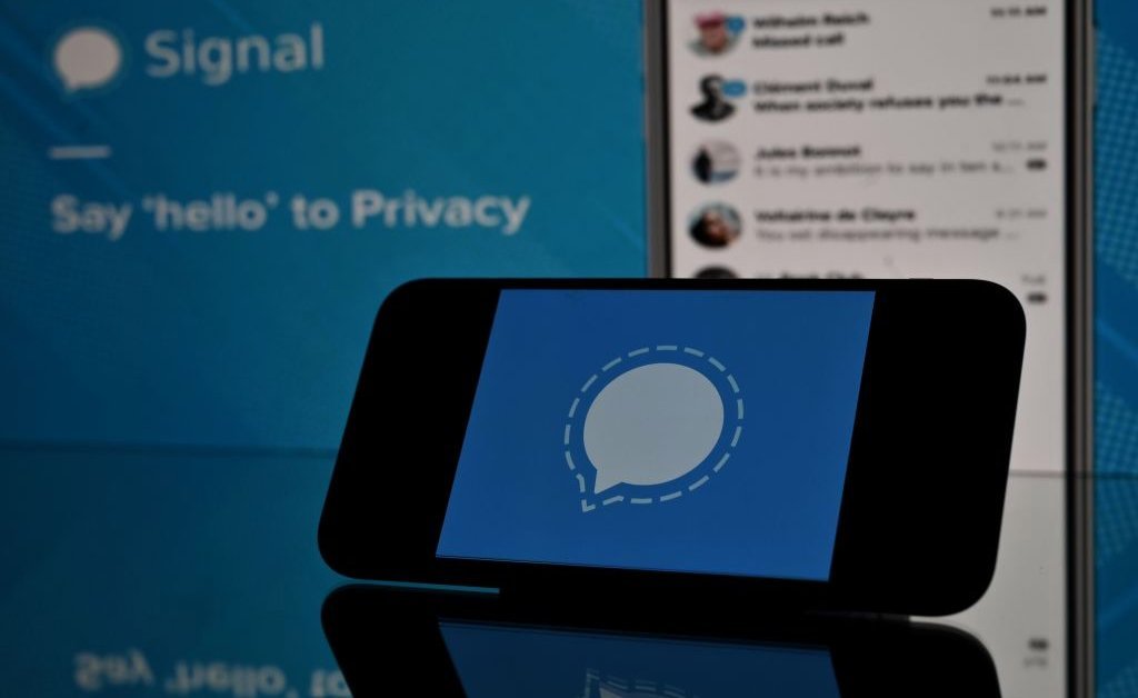 In the Fight Against Extremism, Don’t Demonize Surveillance-Busting Tools like Signal and Bitcoin