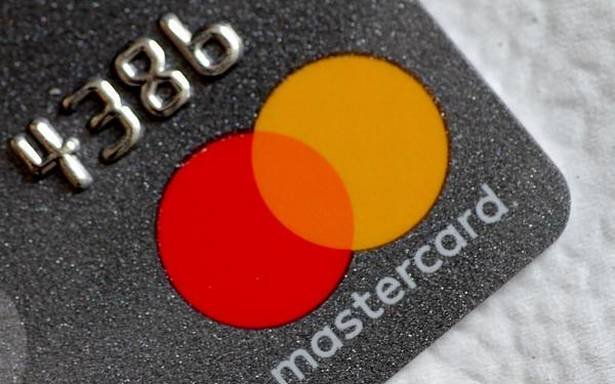 Mastercard to open up network to select cryptocurrencies