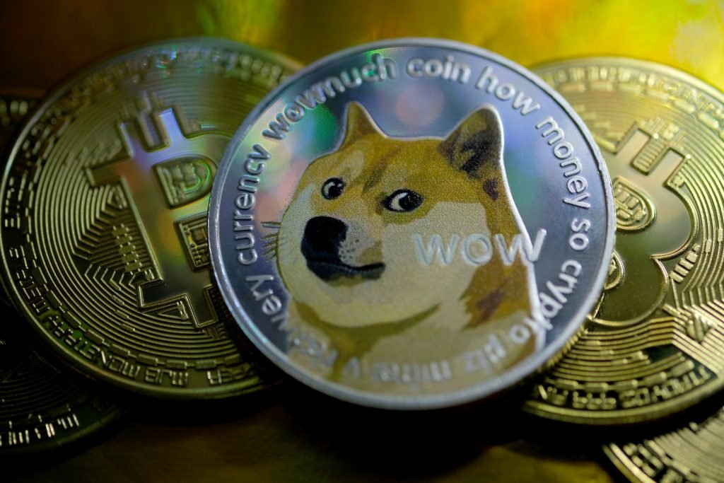 Dogecoin up As Elon Musk Claims SpaceX Will ‘Literally’ Put Cryptocurrency on Moon