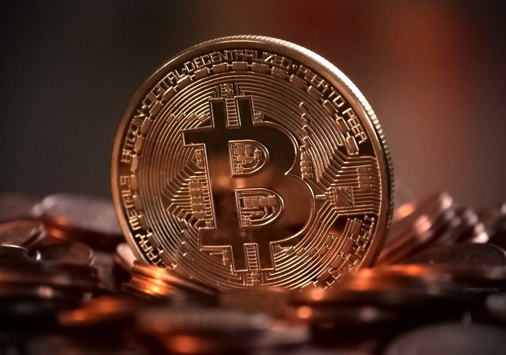 Bitcoin Outperformed Oil and Gold With Over 100% Increase in Q1 2021
