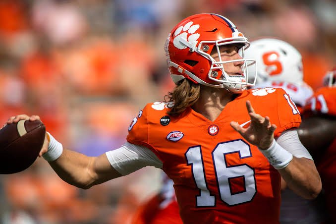Top Quarterback, Trevor Lawrence Signs Multi-Year Sponsorship Deal with Blockfolio