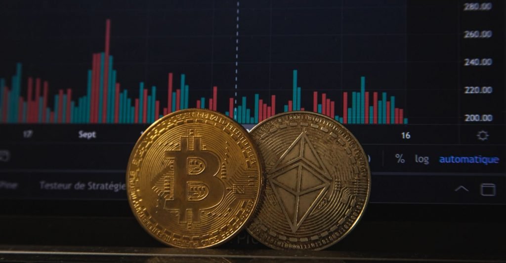 Crypto Miners Huobi Mall and BTC.TOP Halt China Business Amid Heightened Regulatory Clampdown