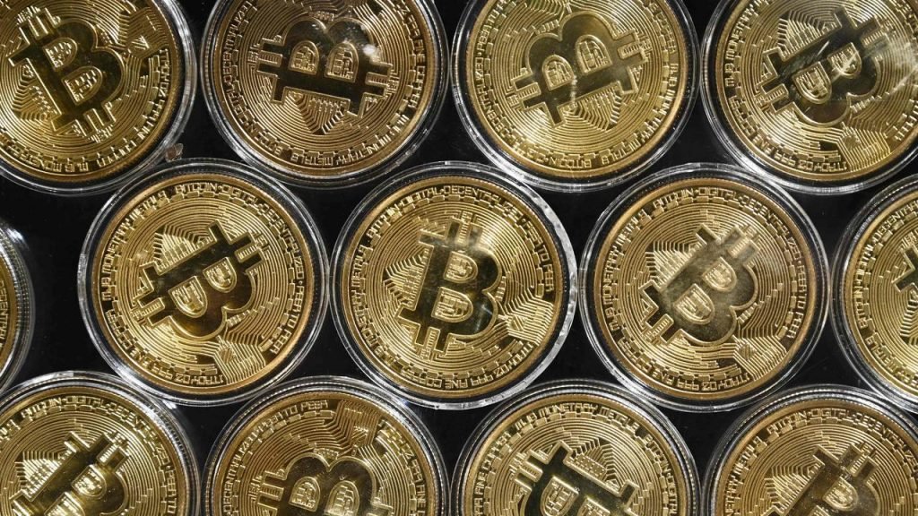 Bitcoin bounces back with price rise