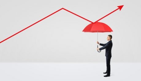 TA: Bitcoin Consolidates, What Could Trigger A Sharp Downside Correction