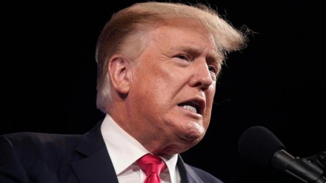 Mark Zuckerberg ‘used to come to the White House to kiss my a**’: Donald Trump