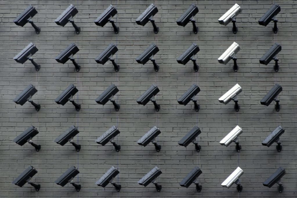 Users call for Coinbase boycott after $1.36M deal with US government