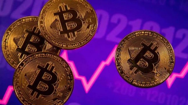 Cryptocurrency prices turn red as govt plans law on banning private players