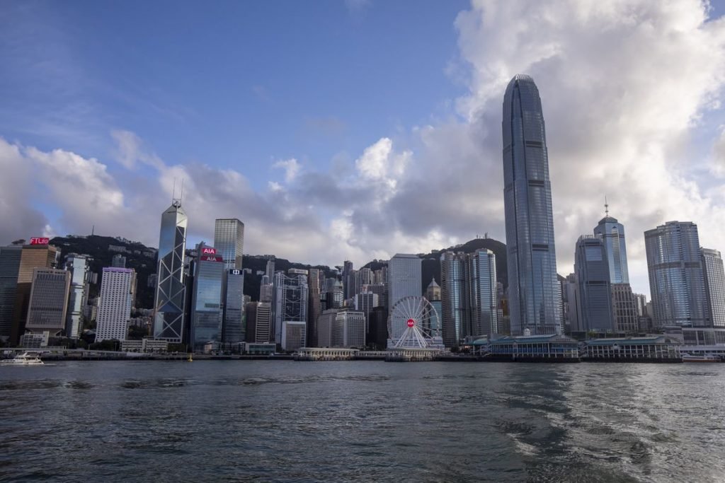 Hong Kong Crypto Exchange Allegedly Hit by Frozen Funds