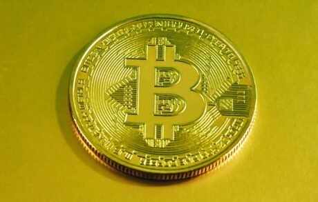 Bitcoin Diamond Hands: Despite Recent Fear, Coins Aged 12-18 Months Rise To 2-Year High