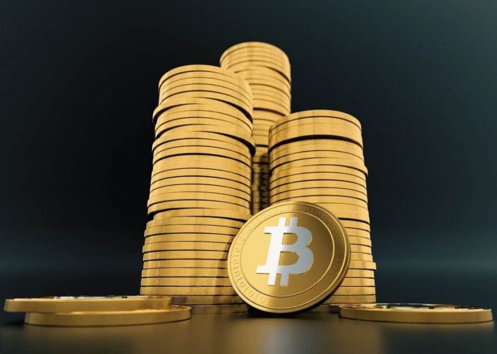 MicroStrategy’s 124k Bitcoin stash might be worth $30,200 per coin- Expert