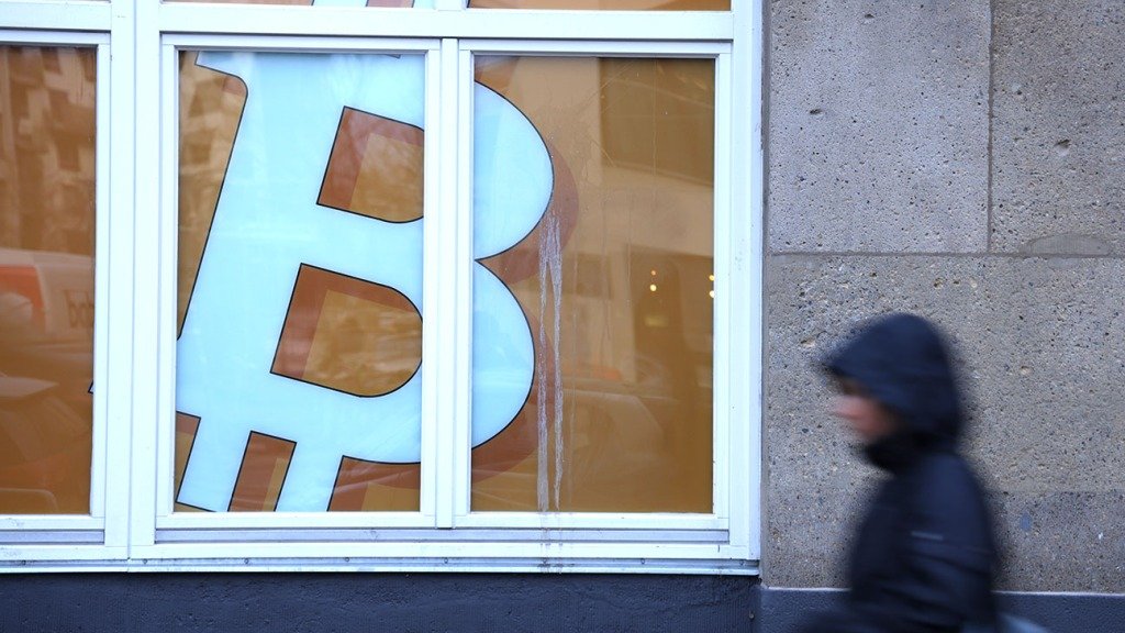 Bitcoin Scam Documentary Coming to Netflix From ‘Fyre’ Fest Director
