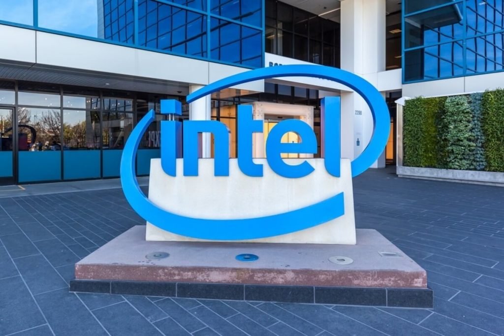 Intel’s BMZ2 Bitcoin Miners to Improve Gross Profits by 130% Compared to Rival Antminer S19 Pro – GRIID