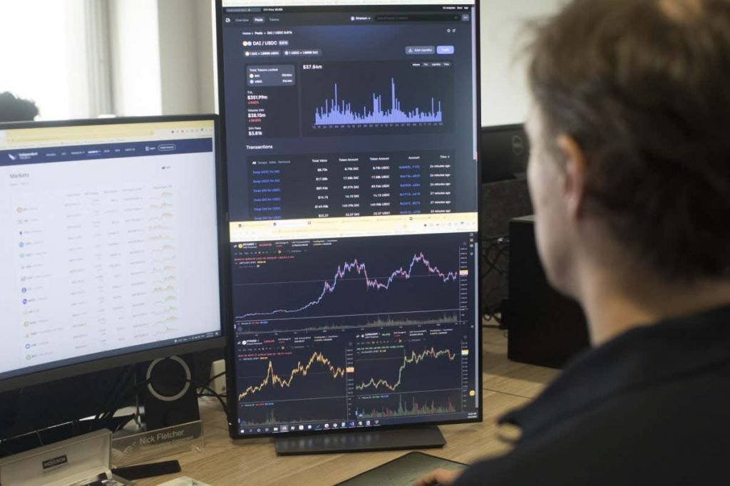Will bitcoin help or hinder Ukraine’s fight against Russian invasion?
