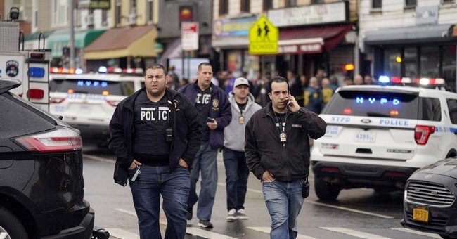 ‘Person of Interest’ in Brooklyn Subway Attack Has Social Media Accounts Full of Extremism