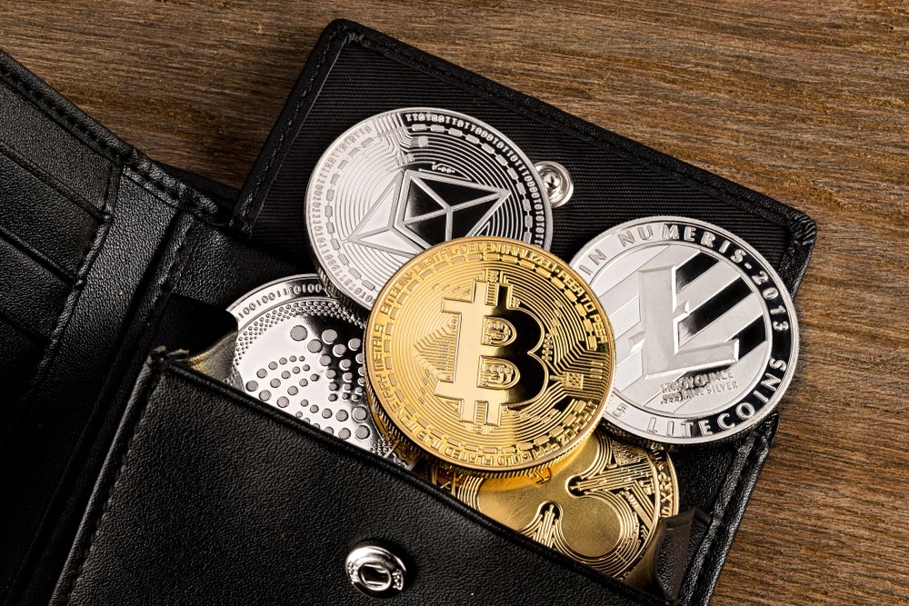 Crypto Moves — Bitcoin, Ether down; Robinhood cuts workforce; Revoult eyes expansion into crypto wallets