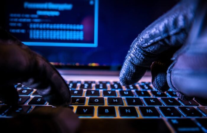How Can You Identify a Scammer When Trading Cryptocurrency?
