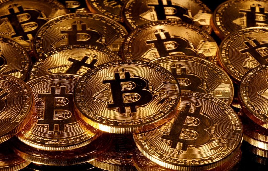 Crypto world stabilizes, bitcoin rallies after stablecoin slide – The Globe and Mail