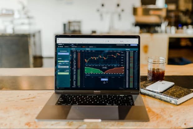 The Gift That Keeps On Giving: Five Ways To Gift Bitcoin And Its Benefits