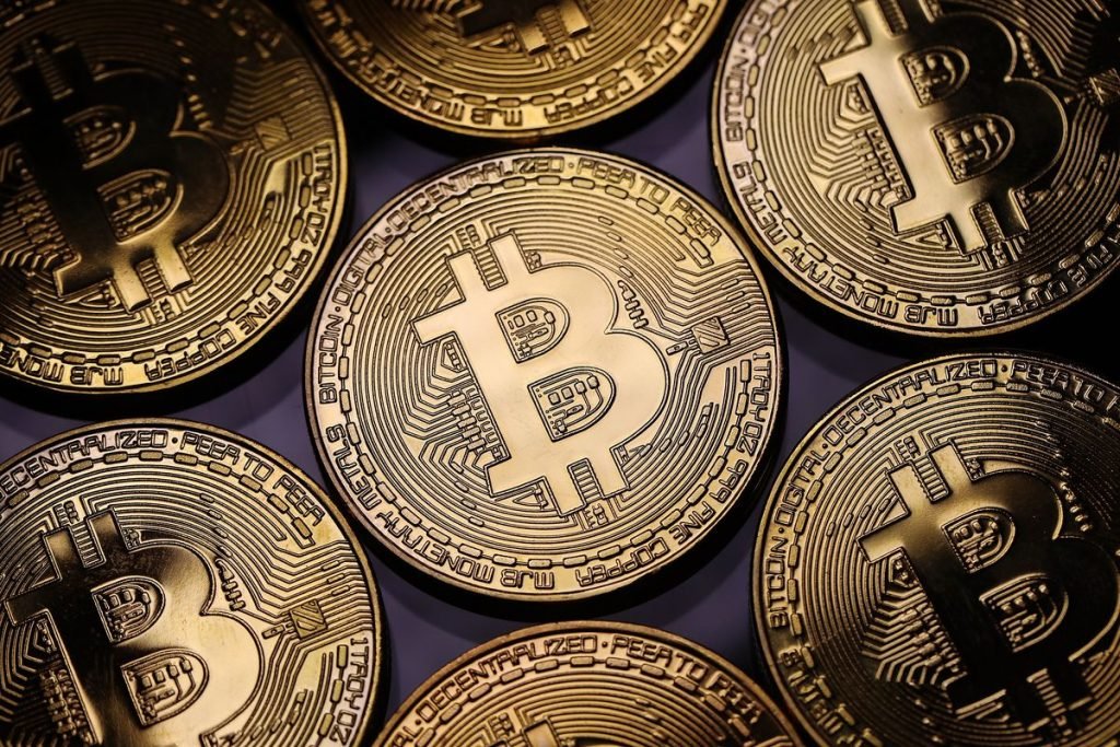 The Middle East Could Adopt Bitcoin Soon – Serbian Monarch