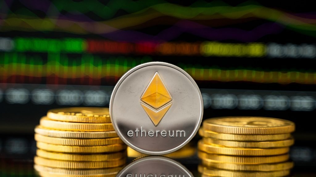 Ethereum Price Surpasses $1.4K, Rises 30% This Week Amid “Merge Trade”