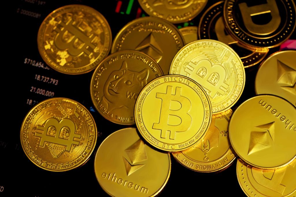 3 Crypto projects you should know about: Binance Coin, Polkadot, and Pugglit Inu