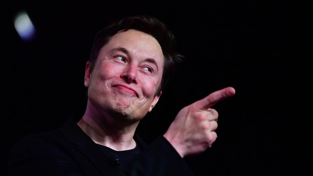 Elon Musk feuds with Apple over Twitter advertising
