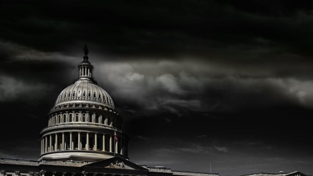 Robert Kiyosaki: SEC Will ‘Crush’ Most Cryptos, Burry on US Recession, Gold Bug Schiff on Inflation in 2023 — Week in Review
