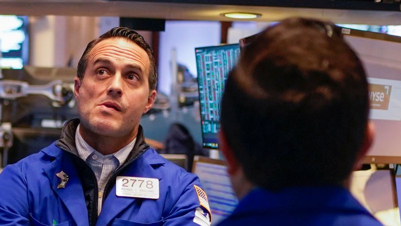 ASX set for sharp drop after wild Wall Street session; $A, Bitcoin jump