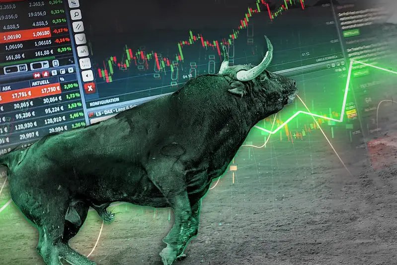 Weekly Market Watch: Bitcoin and Ethereum’s Bullish Ride, Altcoin Shines