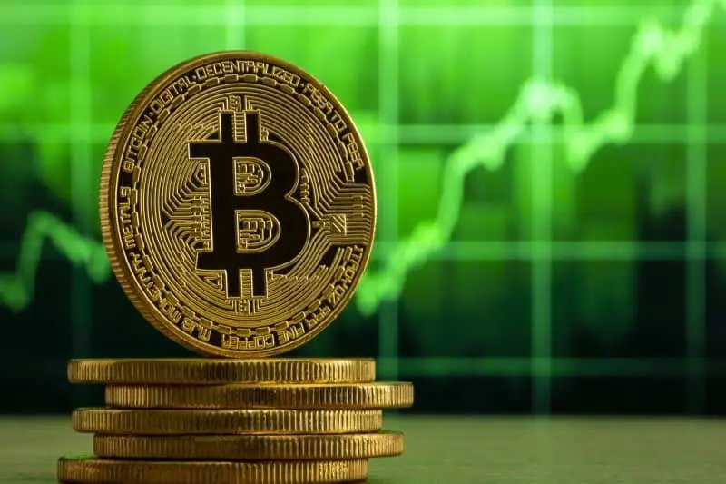 Bitcoin To $1 Million In 90 Days: Crypto Analyst Sparks Debate With Bold Prediction