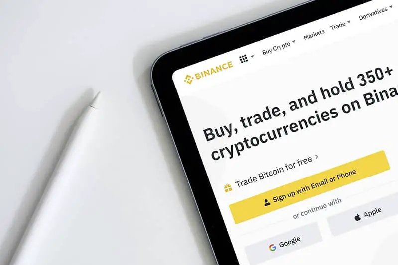 Binance Faces Net Outflow Of 10.5K BTC Following SEC Lawsuit: Glassnode