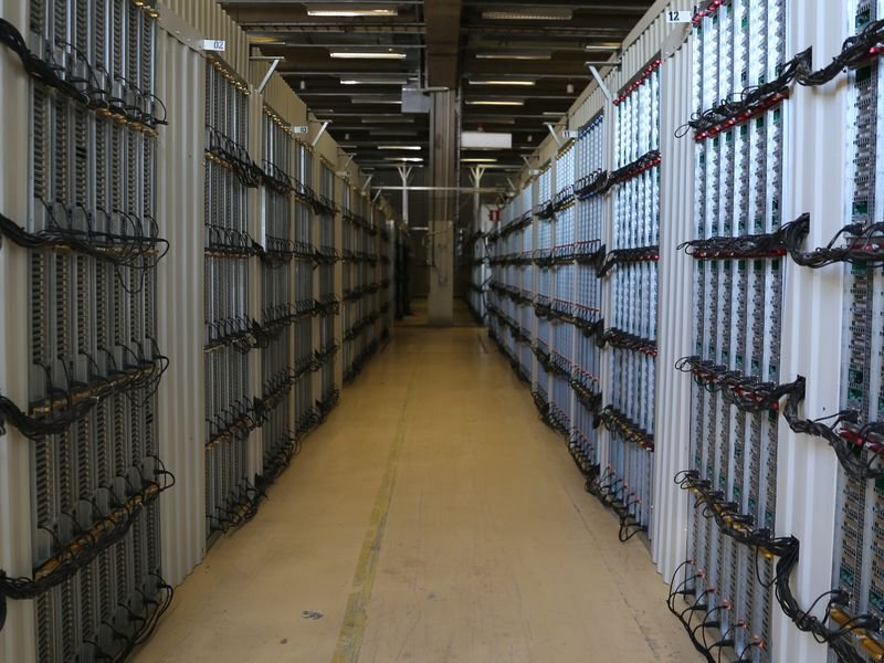 Crypto Miner Hive Blockchain Touts Privacy of AI Models Running on Its GPUs