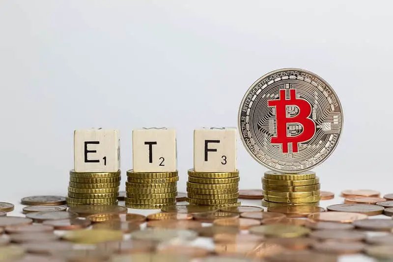 Potential Spot Bitcoin ETF Approval Gains Momentum Amidst Legal Battles