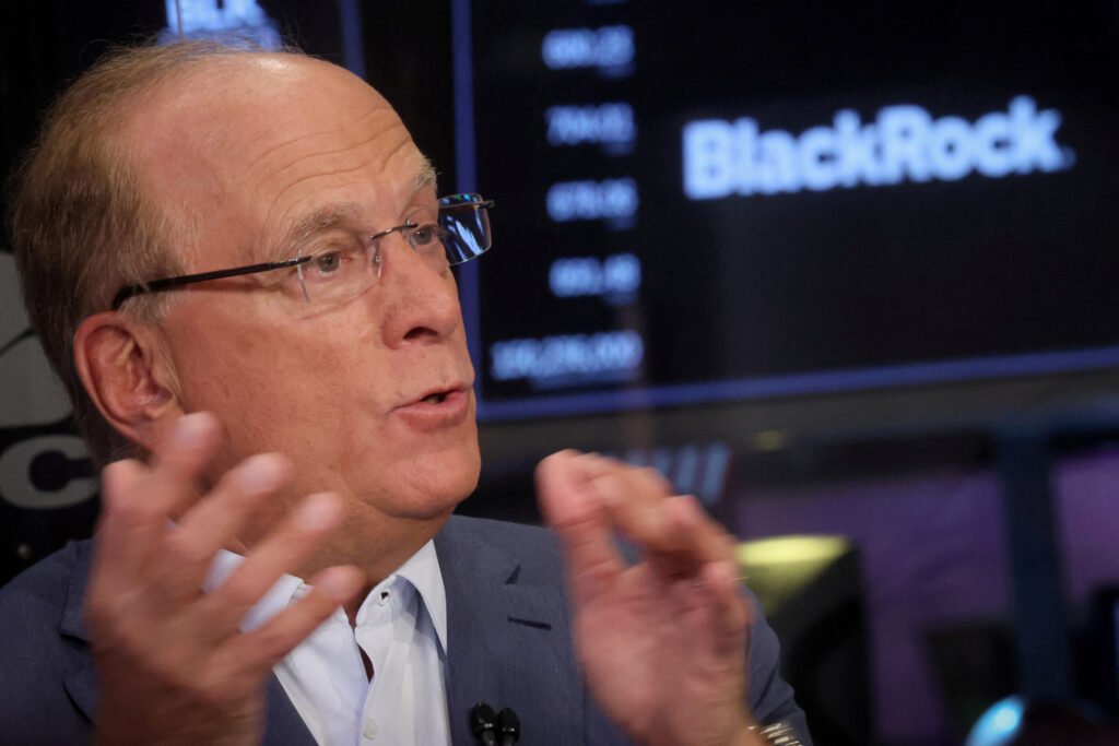 BlackRock CEO Larry Fink Is Pro-Bitcoin, Calls It An International Asset