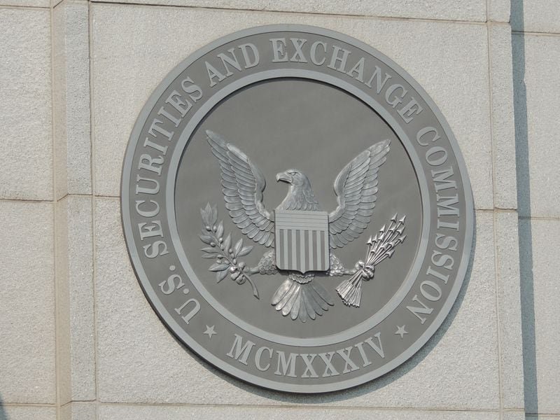 SEC Won’t Appeal Loss in Grayscale Case, Boosting the Odds GBTC Can Become a Bitcoin ETF