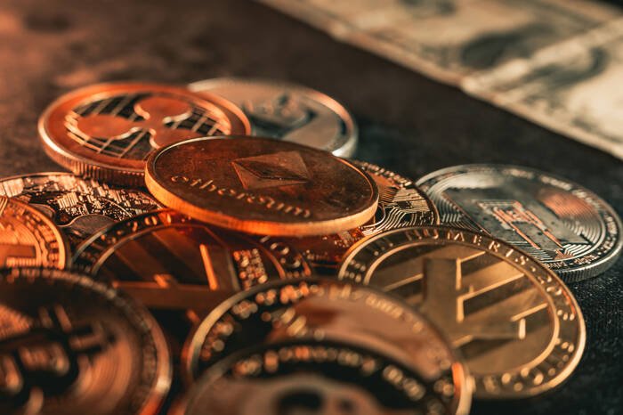 Five Things to Know in Crypto This Week: BTC Strikes $64k While MSTR Surges 57%