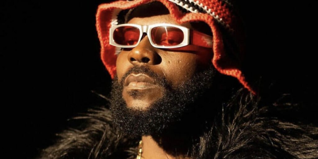 Odumodublvck slams fan for Shallipopi shade accusation