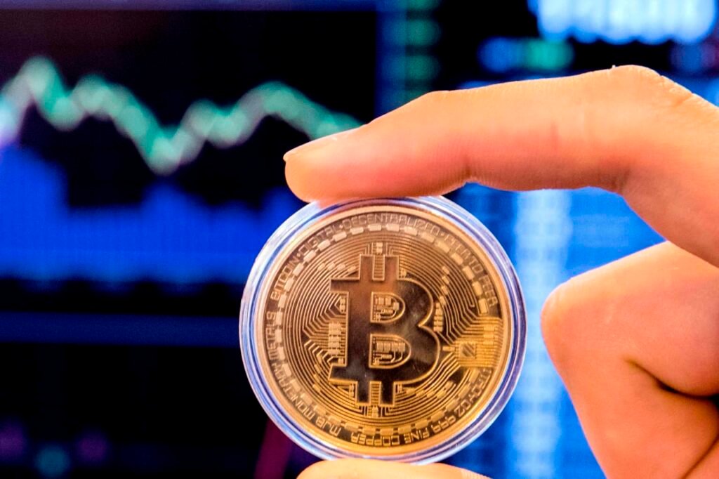 Bitcoin jumps while tech stocks slump, thanks to Trump and CrowdStrike outage