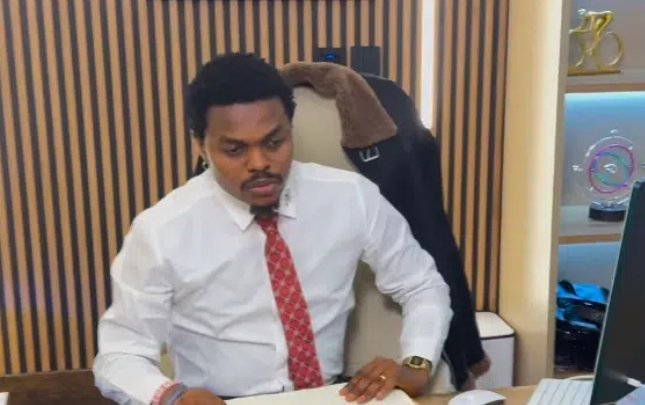 Nigerian billionaire arrested over fraud, terrorism links