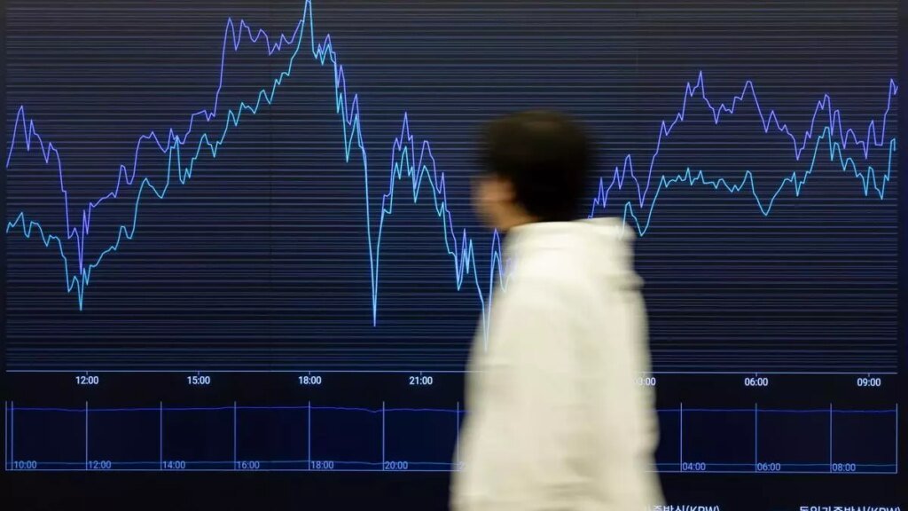 Bitcoin rally slackens after more than 30% surge since Trump win