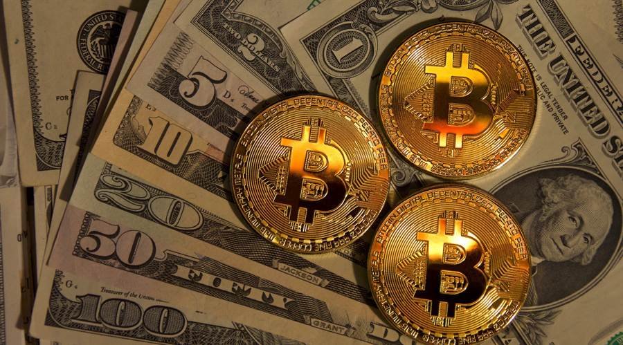 MicroStrategy Expands Bitcoin Portfolio to 447K amid Post-Holiday $100K Surge