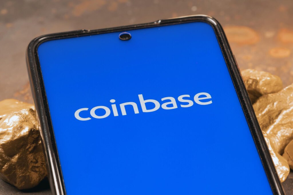 Crypto stocks tumble: Strategy, Coinbase, and MARA Holdings sink as BTC touches new 2025 low