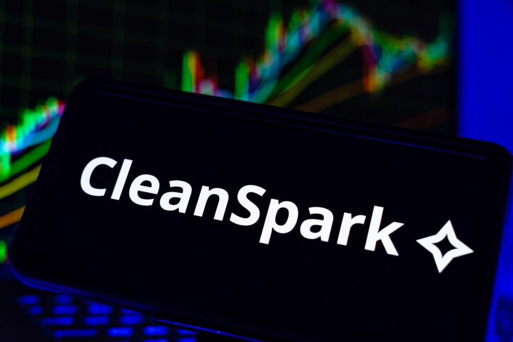 CleanSpark, Inc. (CLSK) Stock: Drops 6%, But AI Data Centre and Key Partnerships Point to Strong Growth Ahead