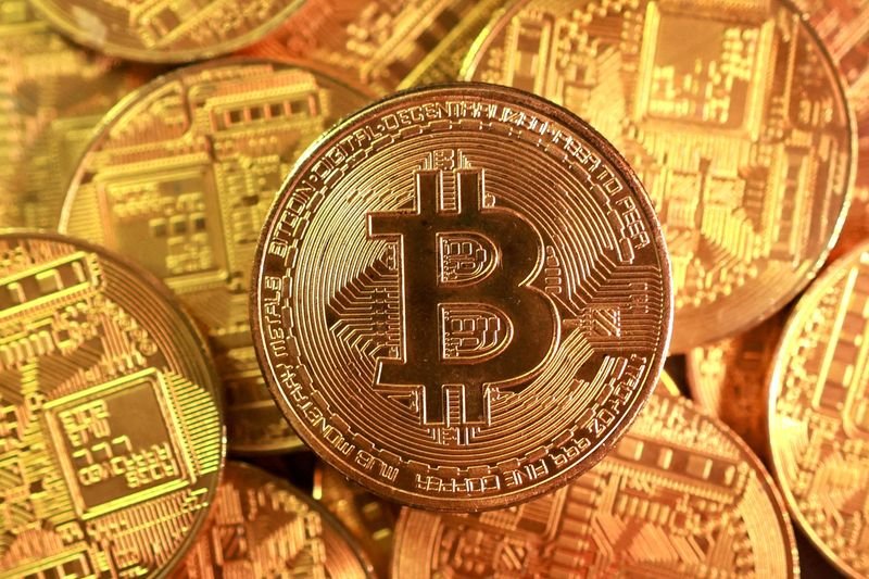 Bitcoin rallies, tops $70,000 as risk assets stabilize
