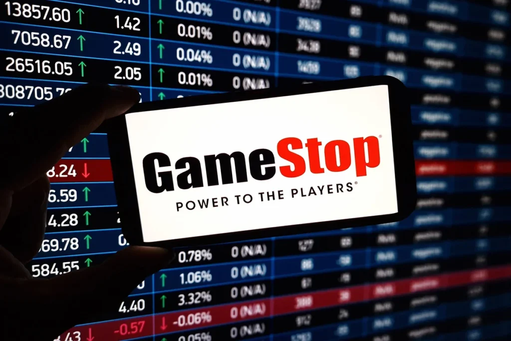 GameStop (GME) Stock Dips Despite Recording Quarterly Profit and Massive Cash Buildup