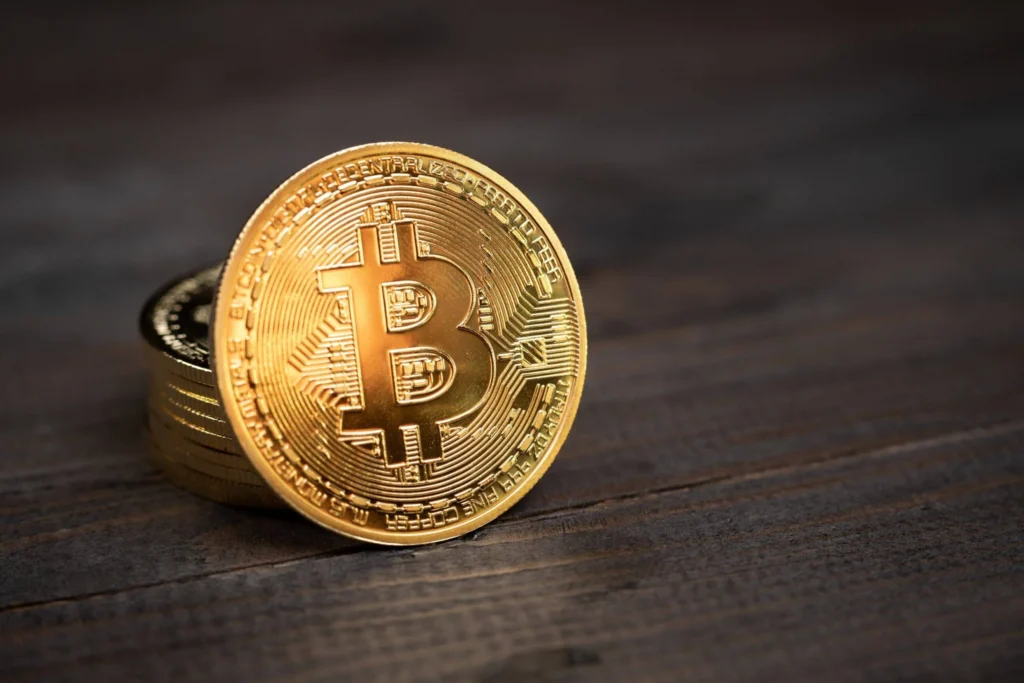 Analyst Warns Bitcoin April Rally Could Precede May-June Crash