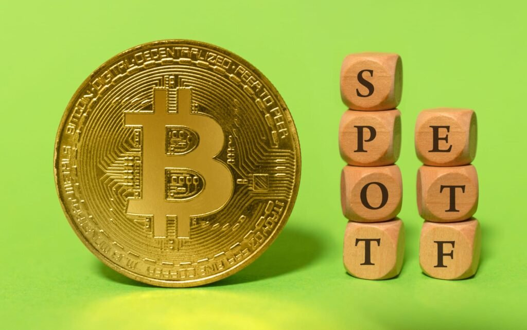 Deutsche Bank: U.S. Crypto Adoption Rebounds as ETF Inflows Signal Institutional Return